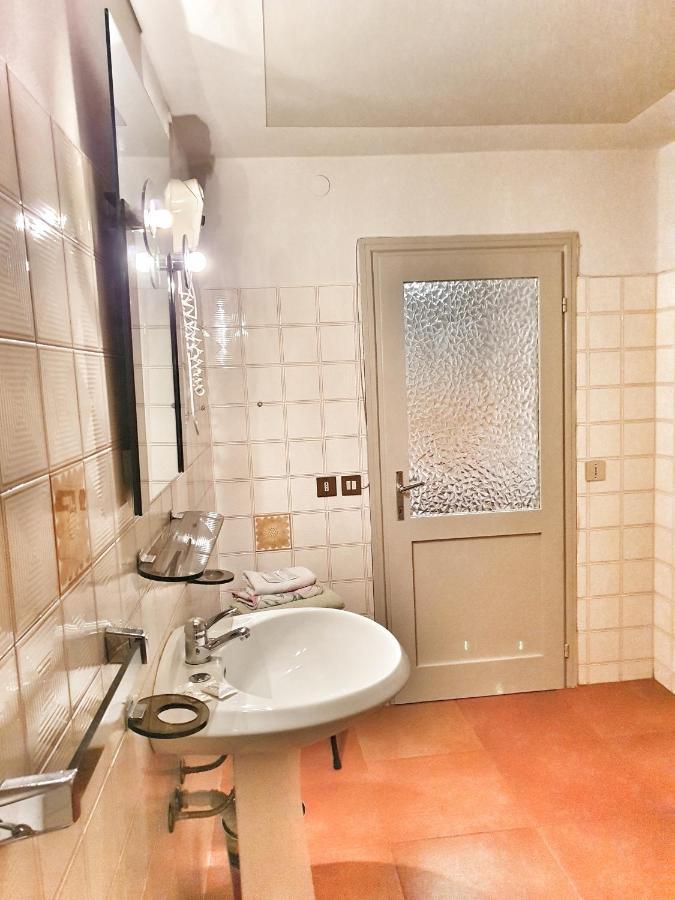 B&B Il Pettirosso Malonno 외부 사진